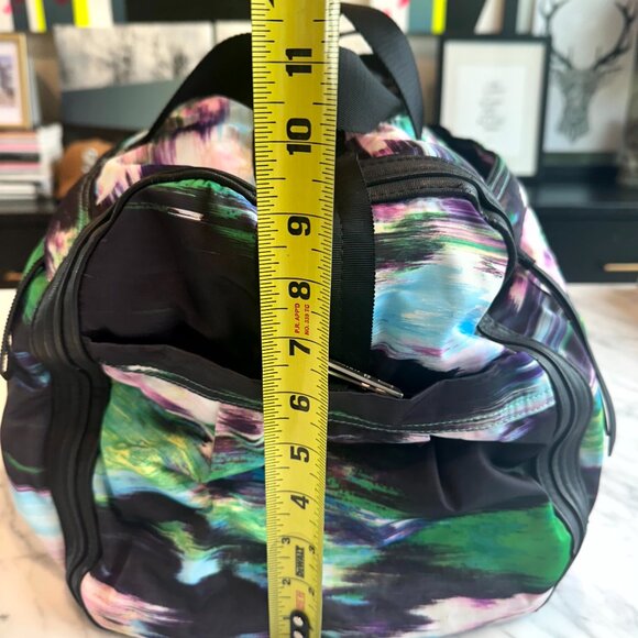 Lululemon Duffle Bag - Picture 14 of 16